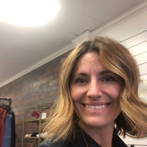 Meet your Posher, Brooke